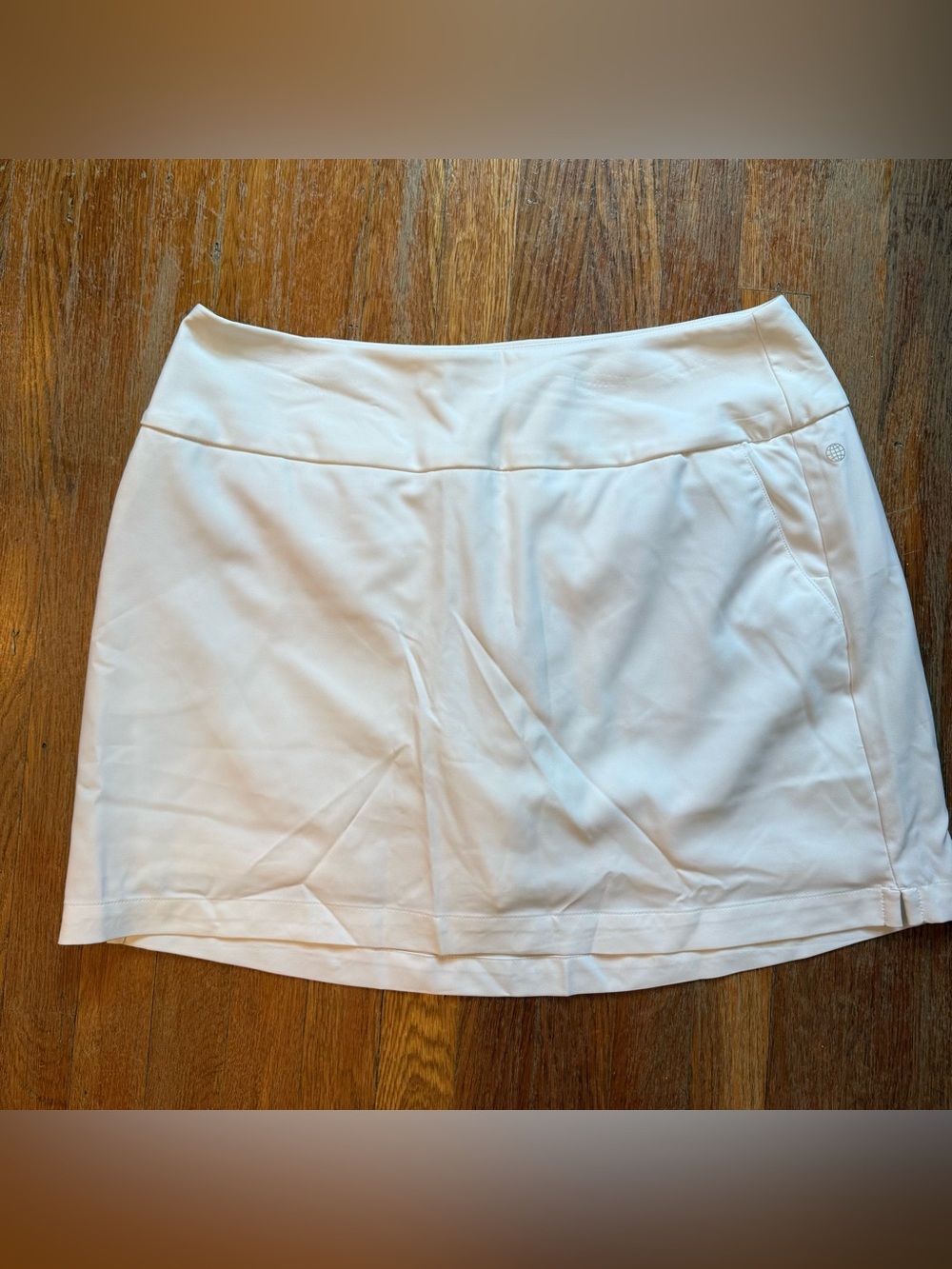 Adidas white golf skirt size large NWT